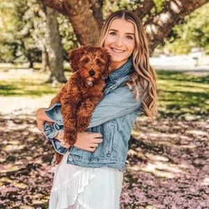 Meet your Posher, Abby